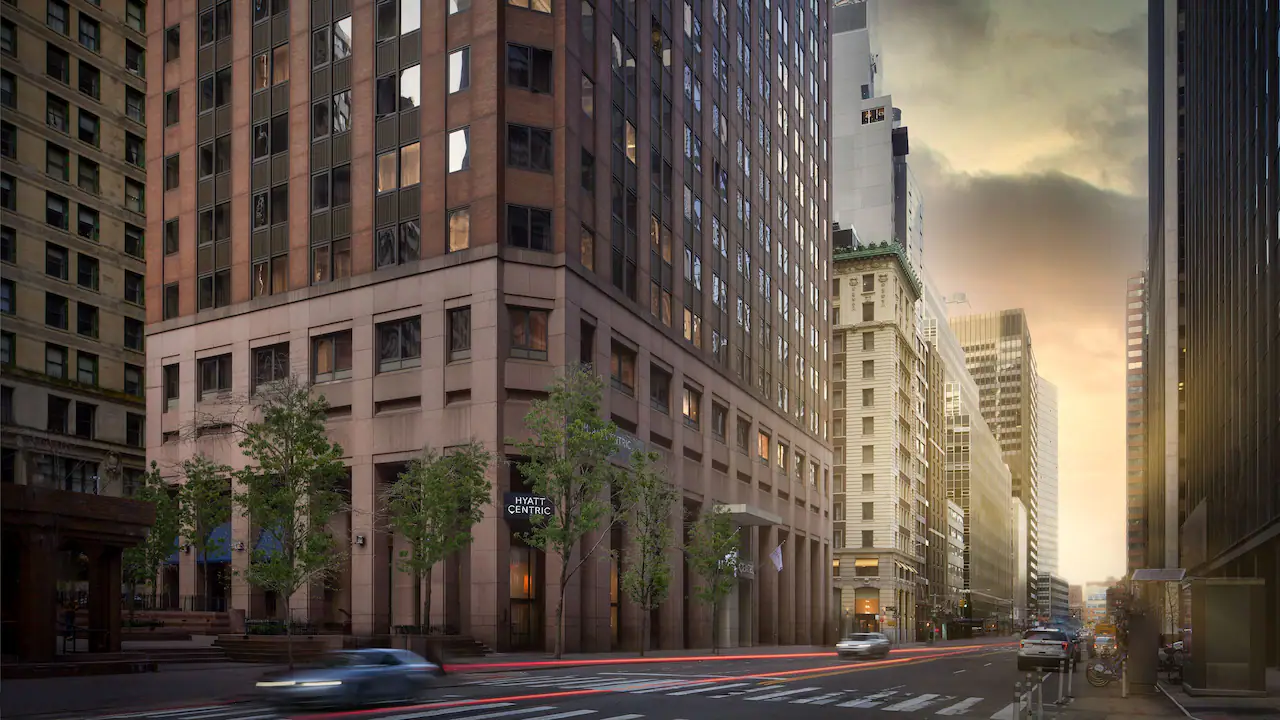 Hotel-Exterior-Dusk